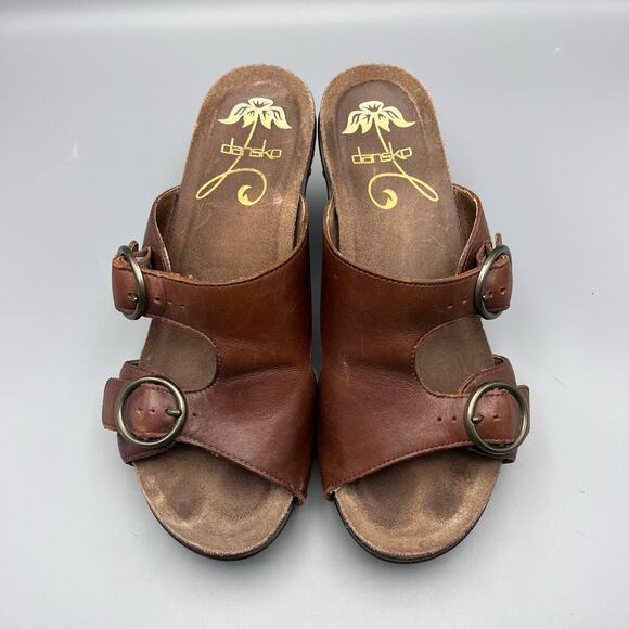 Dansko Wedge Heel Brown Leather Sandals Size 38 Double Strap Buckle Studs - Picture 2 of 8